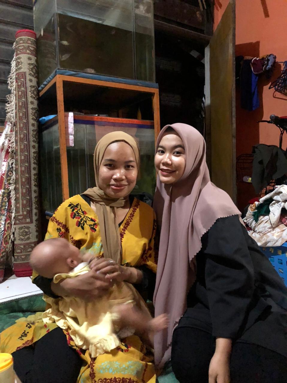 Kunjungan ke empat : Mengunjungi Adek Annisa 